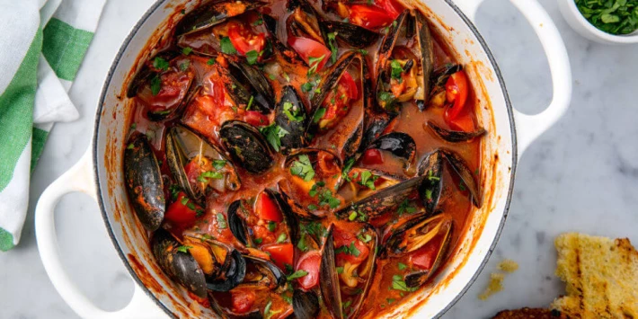 Mussels with Tomatoes and Garlic