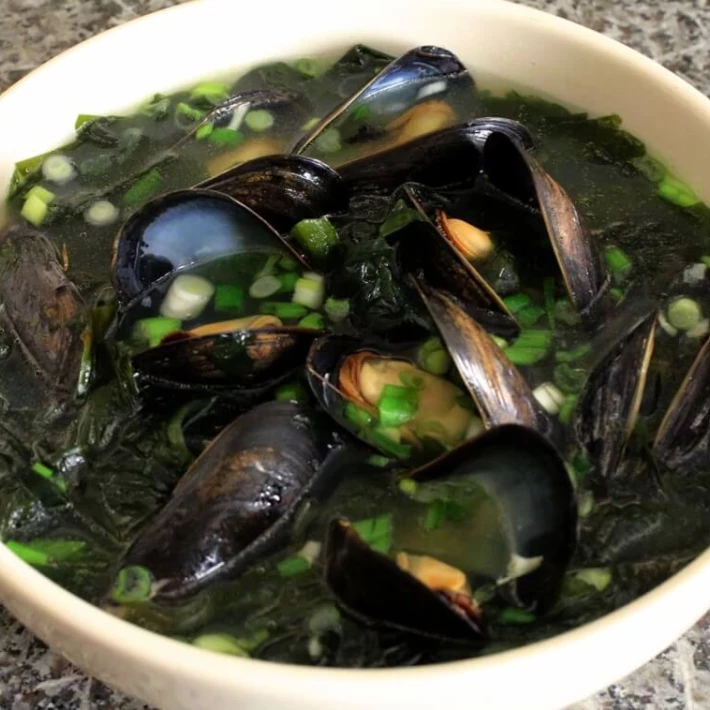Korean Mussel Soup