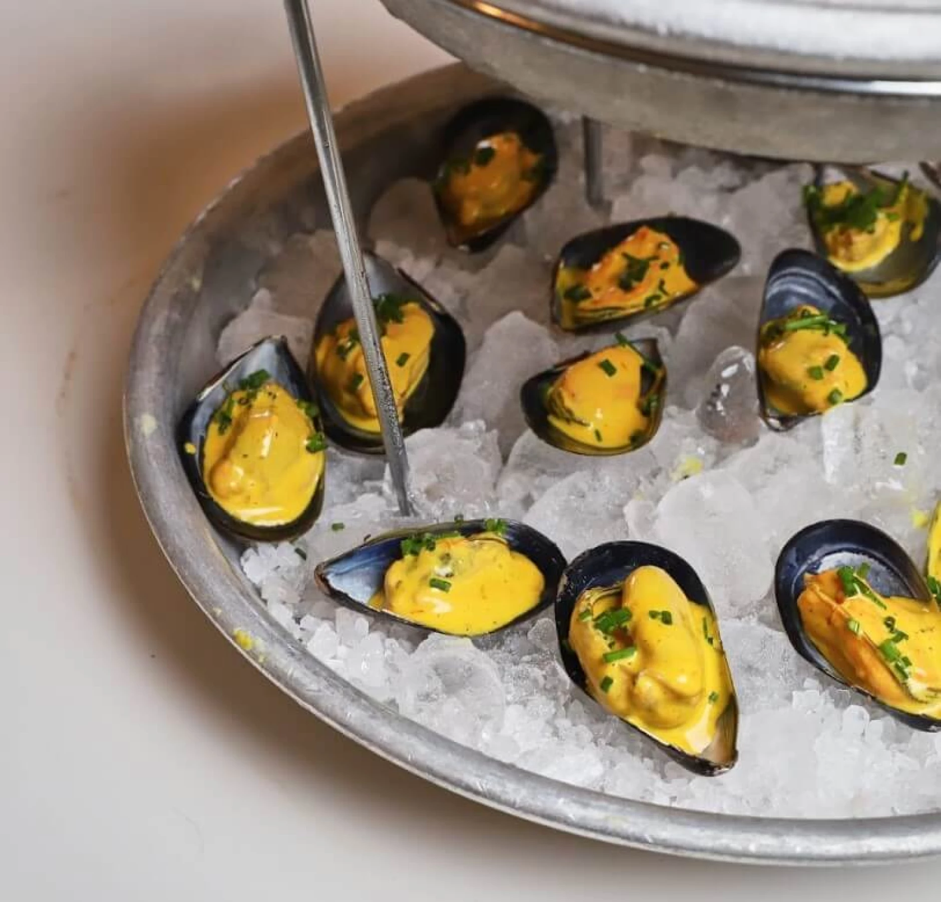 Curried In-Shell Mussels